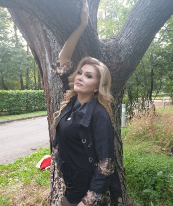 Яна